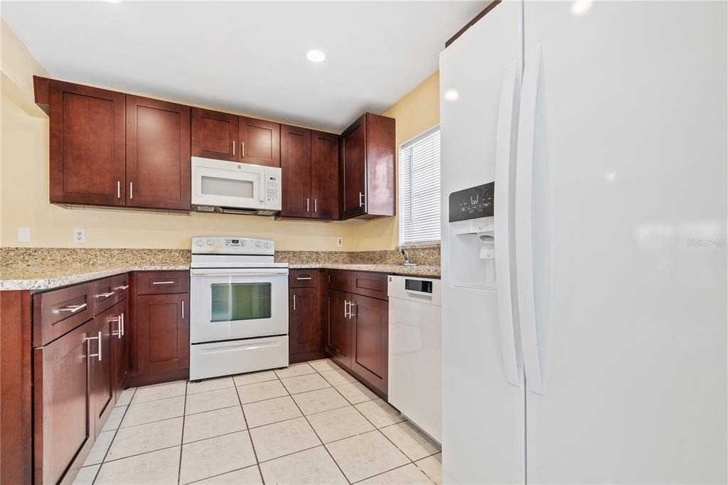 8530 Renald Boulevard - Photo 7