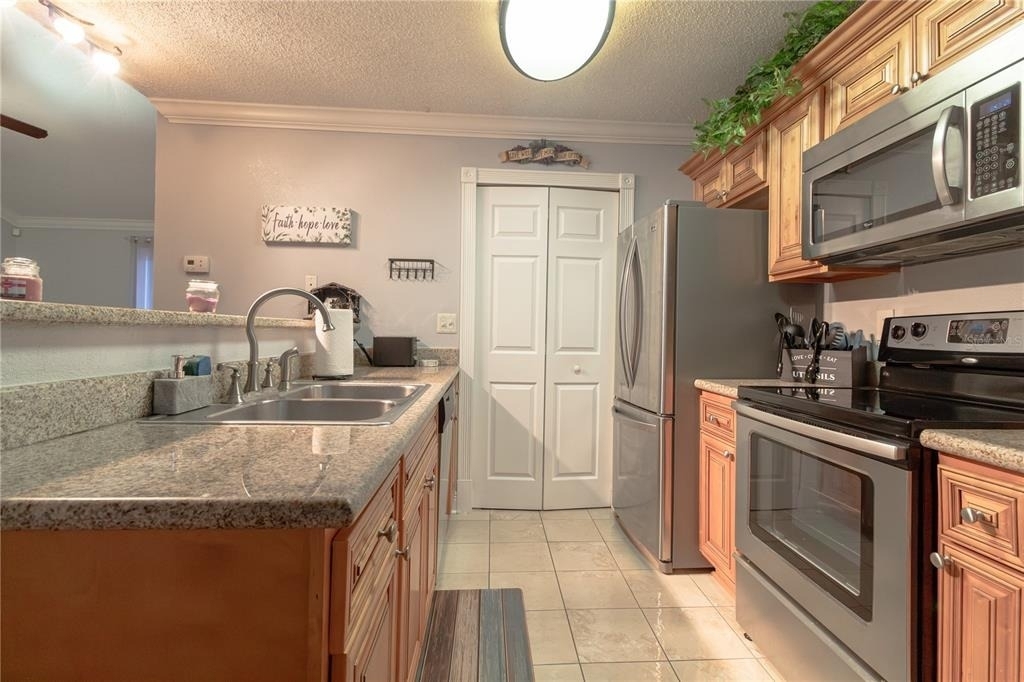 7298 Ulmerton Road - Photo 7