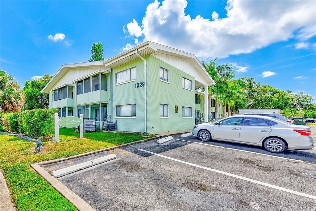 1329 Drew Street - Photo 16