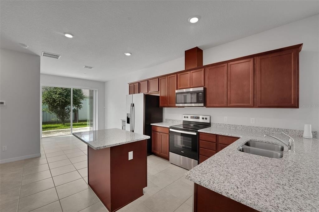 5160 Chickadee Street - Photo 9