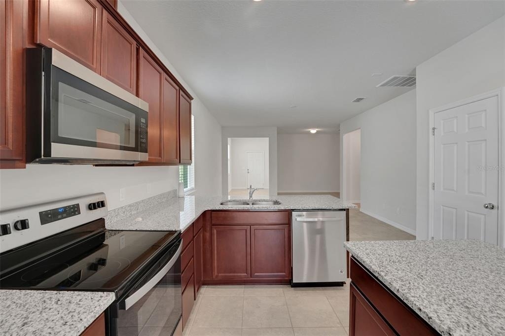 5160 Chickadee Street - Photo 7