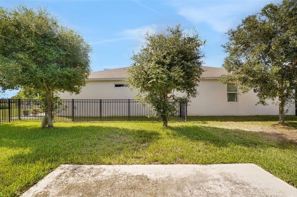 5160 Chickadee Street - Photo 22