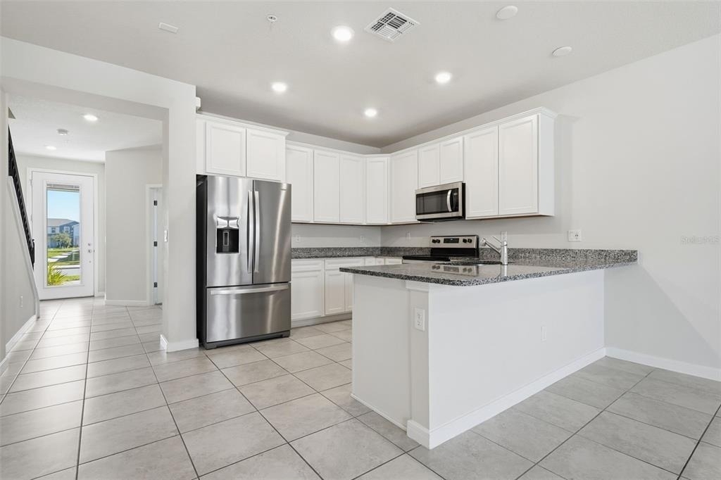5586 Pineland Run - Photo 4
