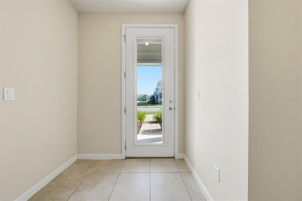 5586 Pineland Run - Photo 2