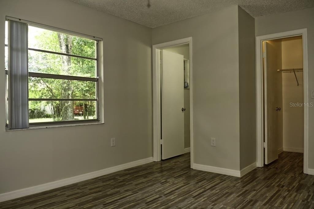 1111 Morris Avenue - Photo 5