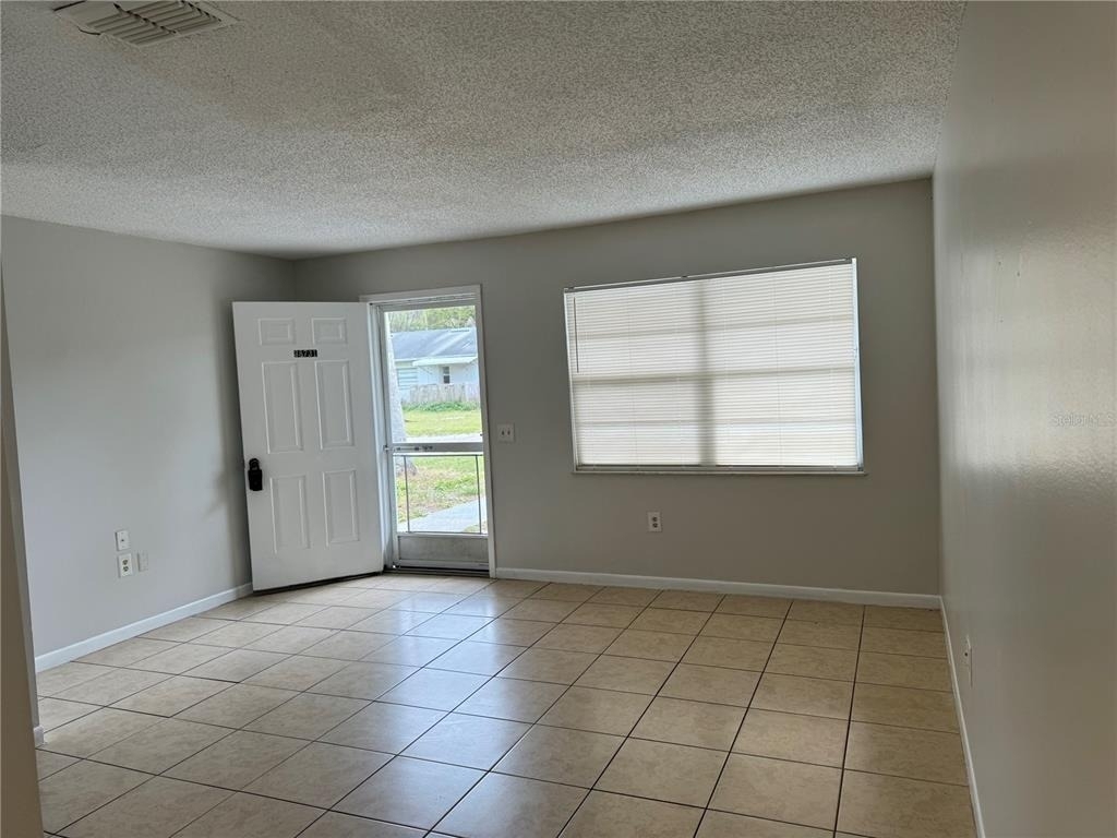 38731 Alston Avenue - Photo 1