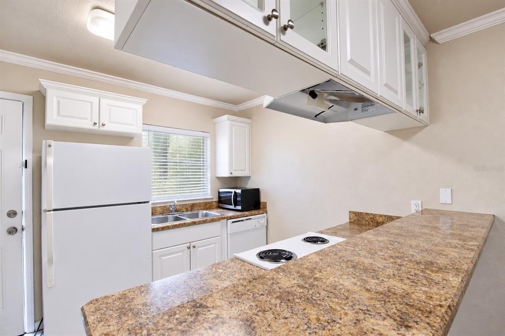 630 Sw 10th Lane - Photo 3