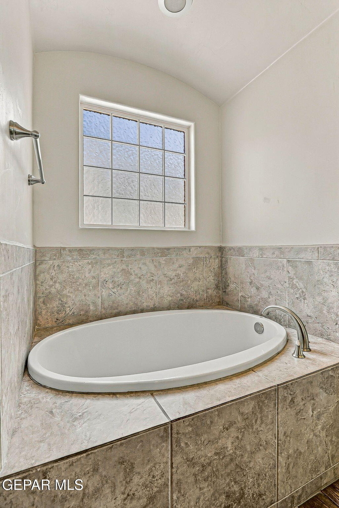 12328 Joe Gomez Avenue - Photo 17