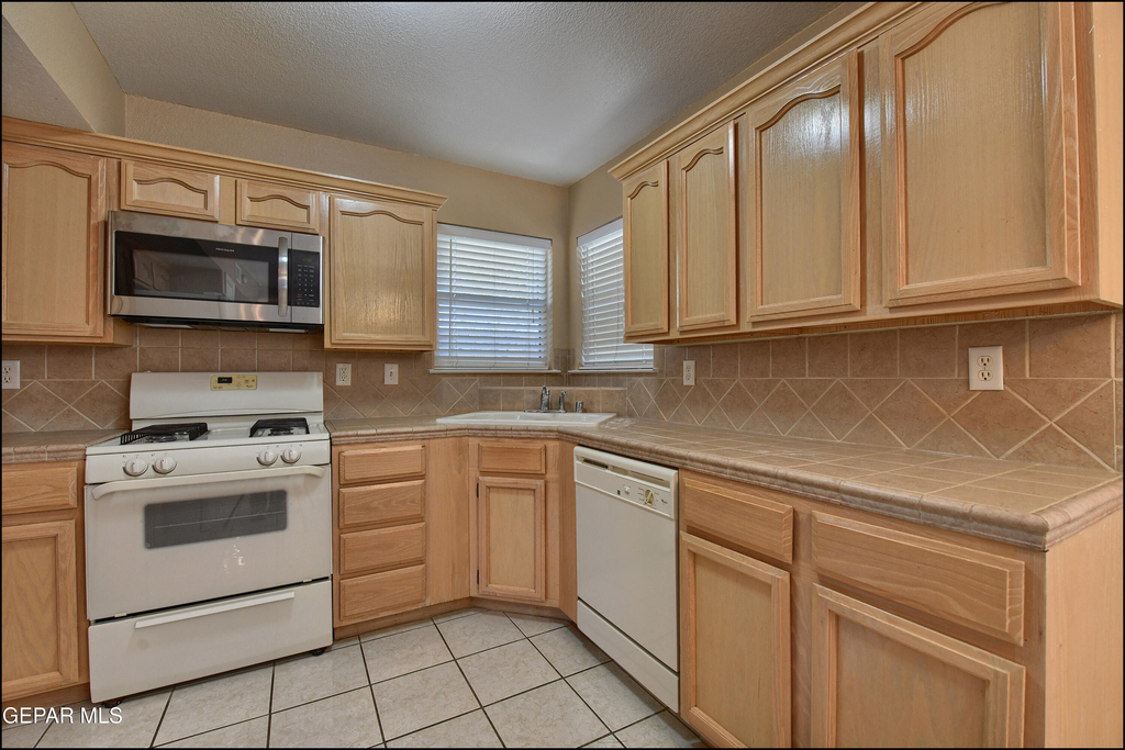 1212 Olga Mapula Drive - Photo 21