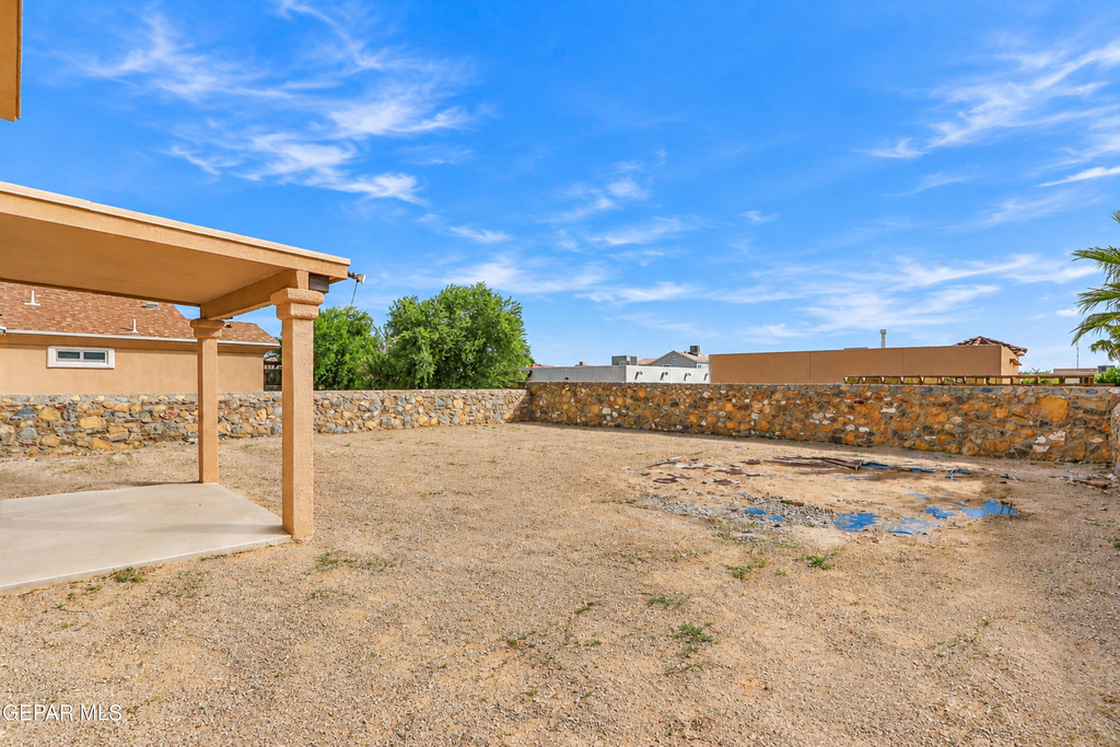 14308 Woods Point Avenue - Photo 31