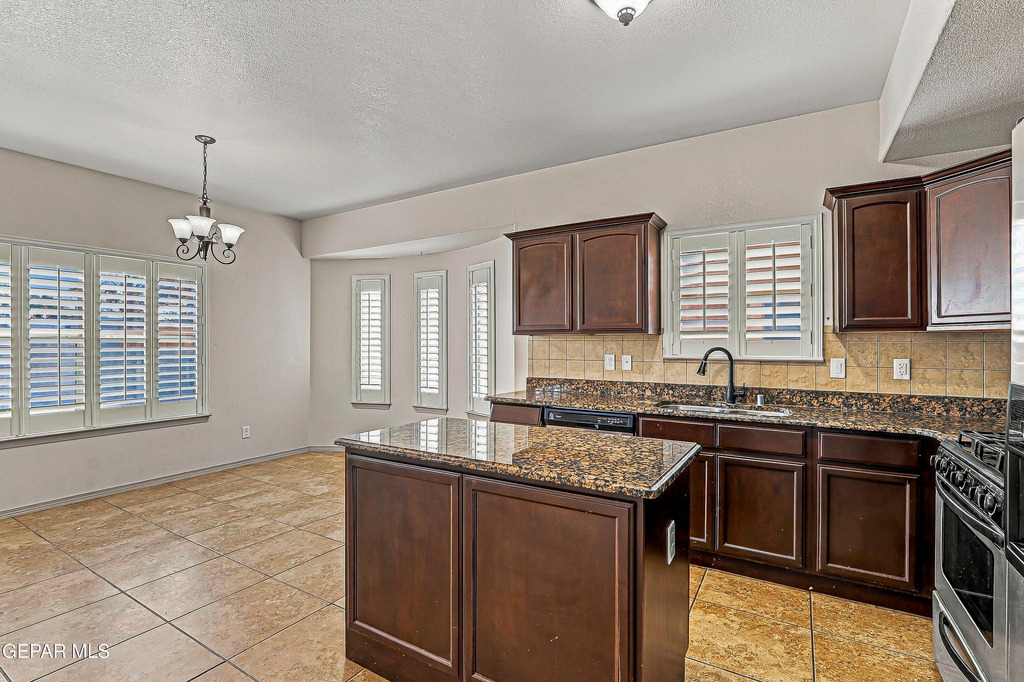 14308 Woods Point Avenue - Photo 27