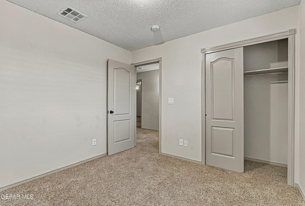 14308 Woods Point Avenue - Photo 12