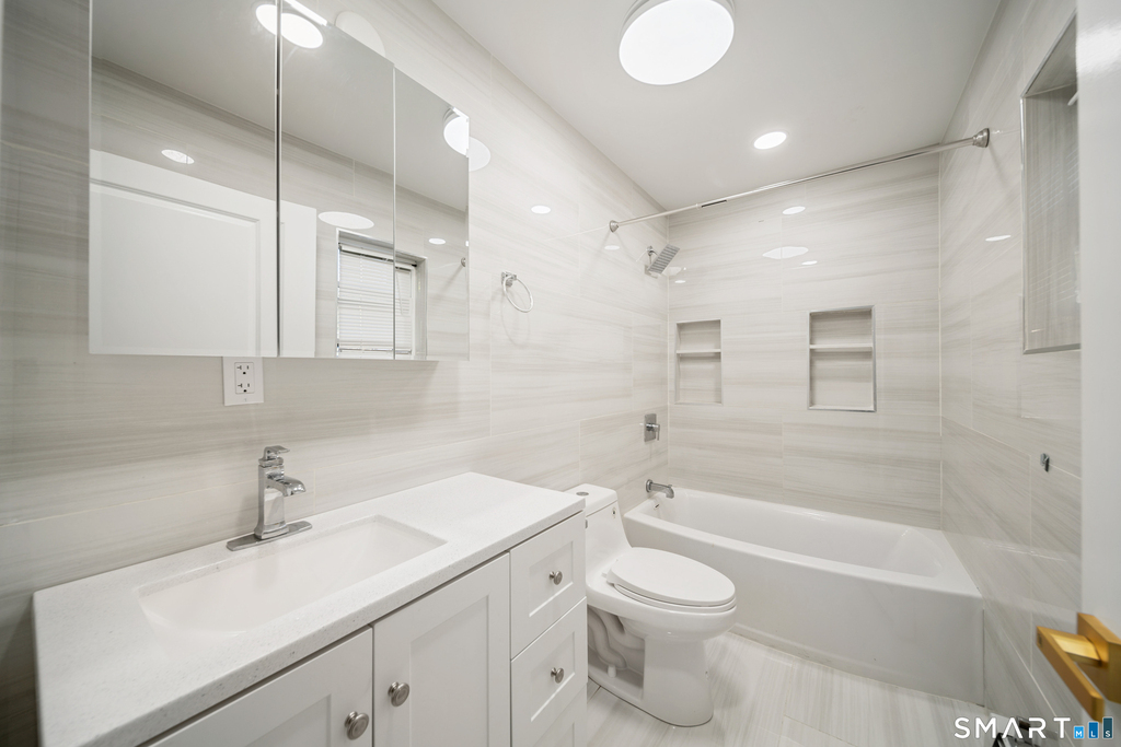 1660 Reservoir Avenue - Photo 17