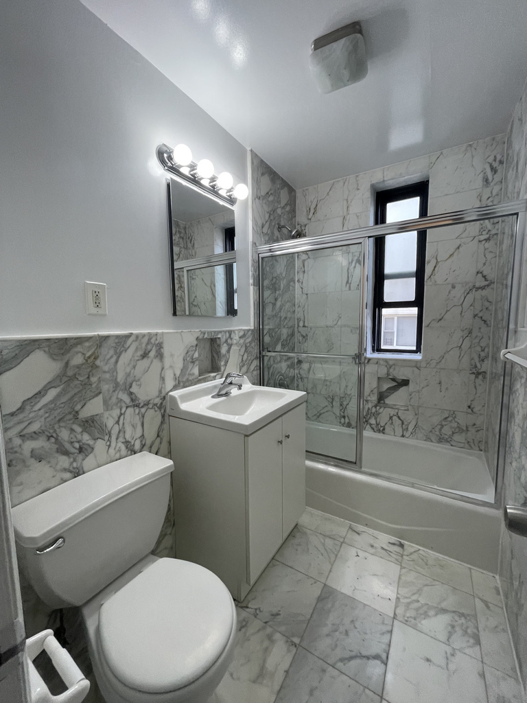 East 78th Street - Photo 6