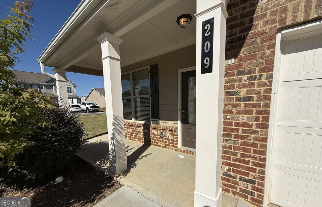 209 Mcginnis Circle - Photo 2