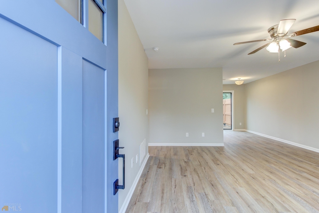 48 Clark Street - Photo 2