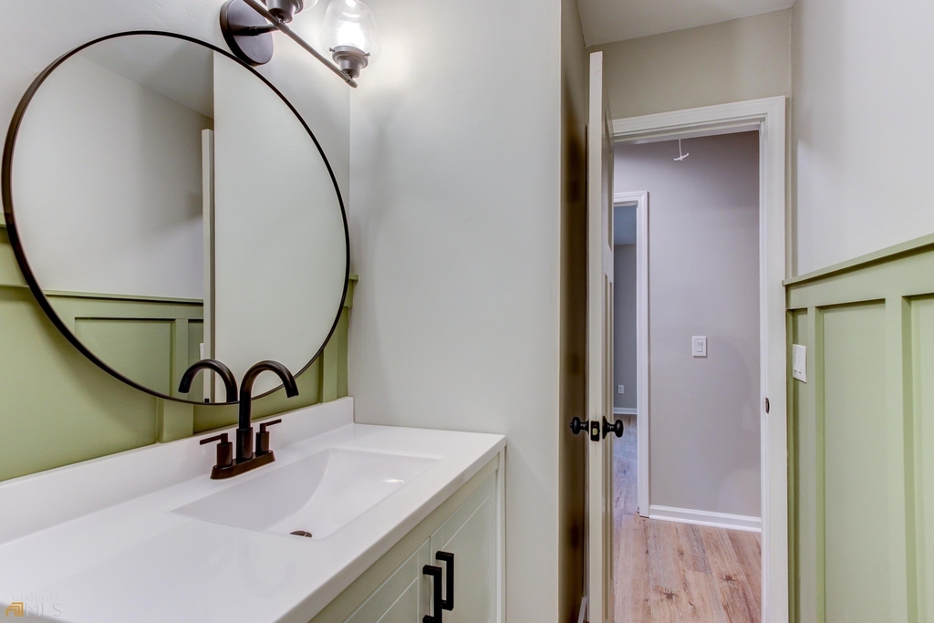 48 Clark Street - Photo 18