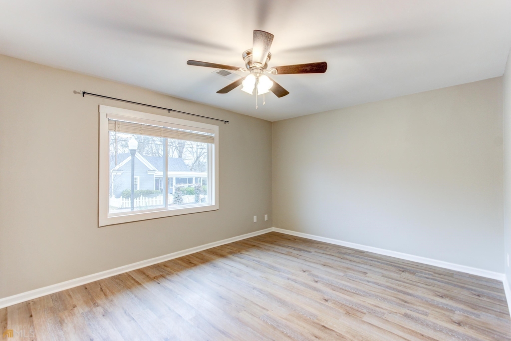 48 Clark Street - Photo 14