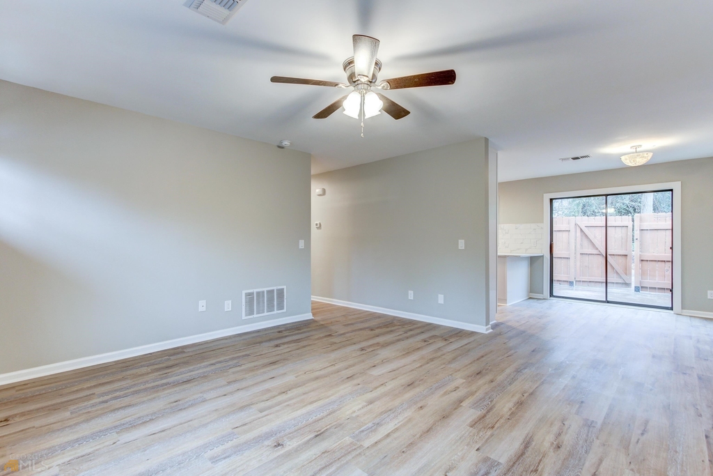 48 Clark Street - Photo 4