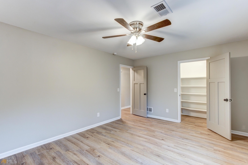 48 Clark Street - Photo 13