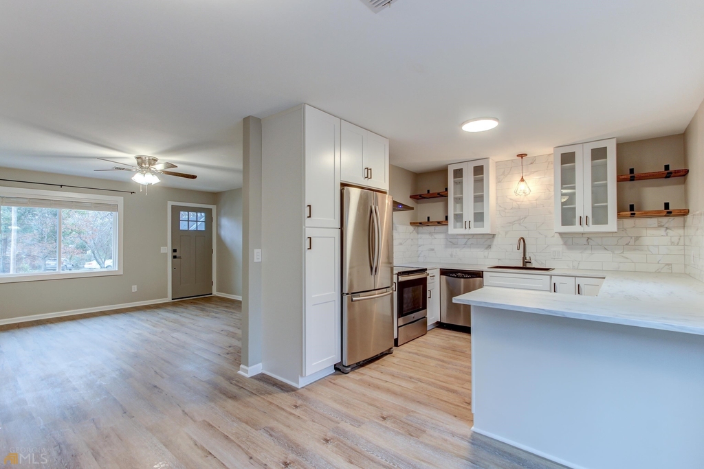 48 Clark Street - Photo 5