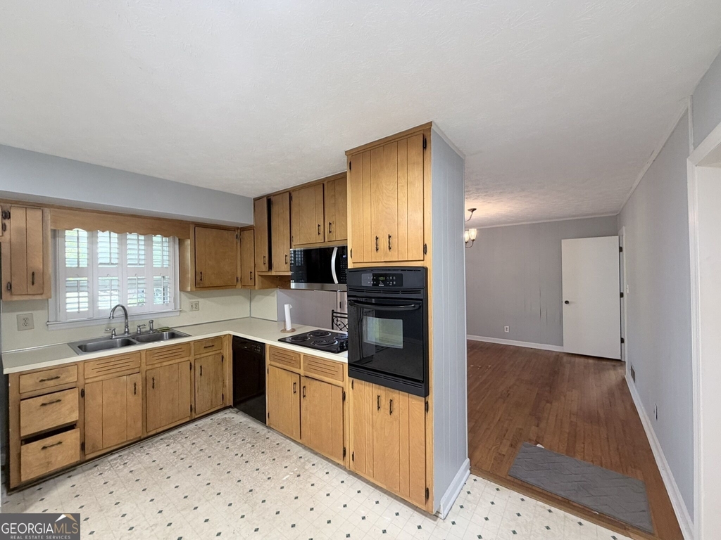3053 Menlo Park Drive - Photo 7