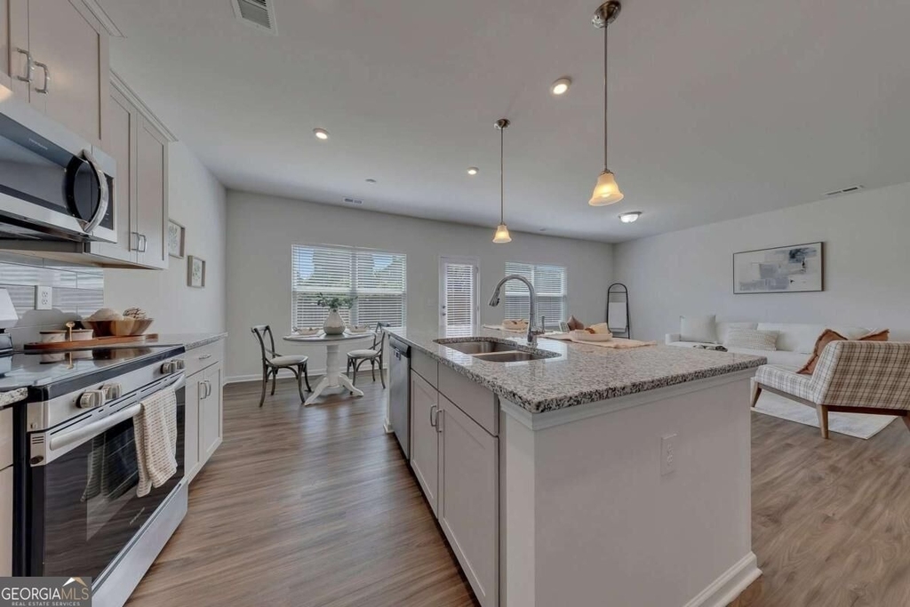 350 Cranston Drive - Photo 9