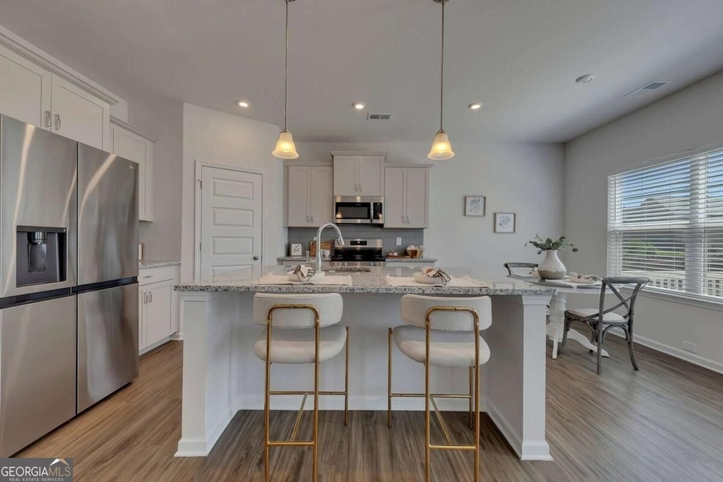 350 Cranston Drive - Photo 6