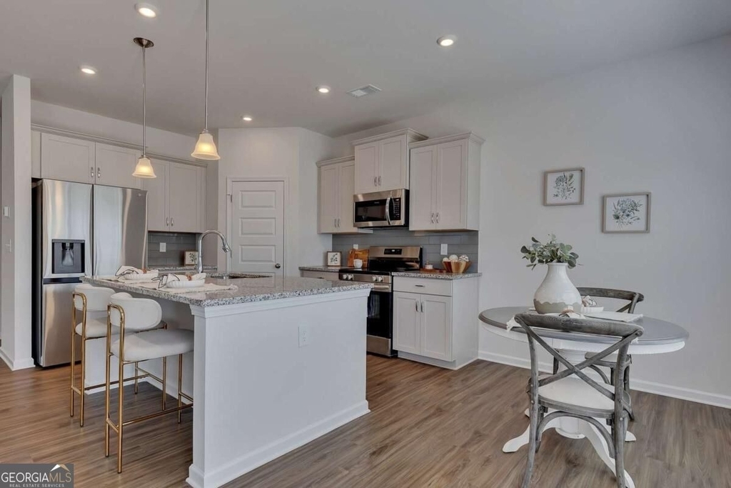 350 Cranston Drive - Photo 8