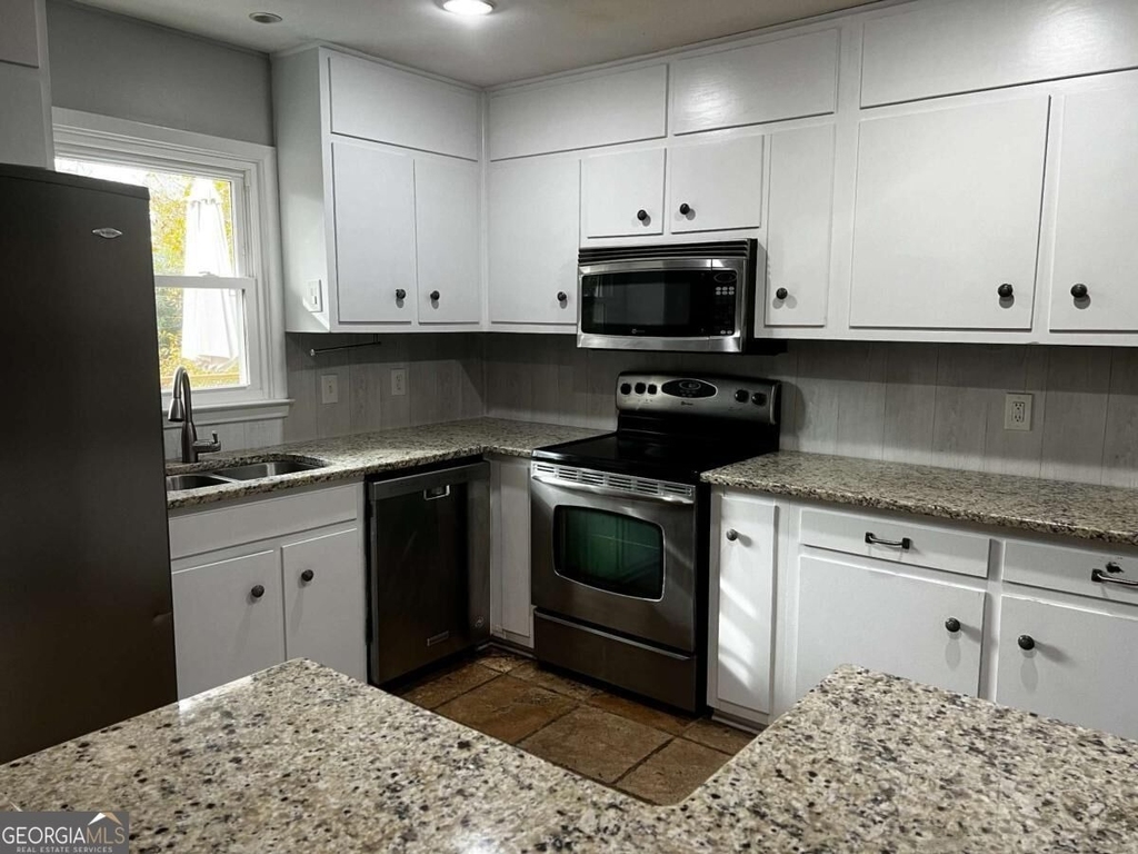 76 Church Road Se - Photo 2