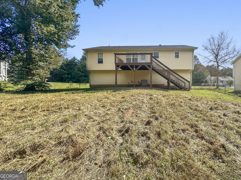 121 Maplewood Drive - Photo 15