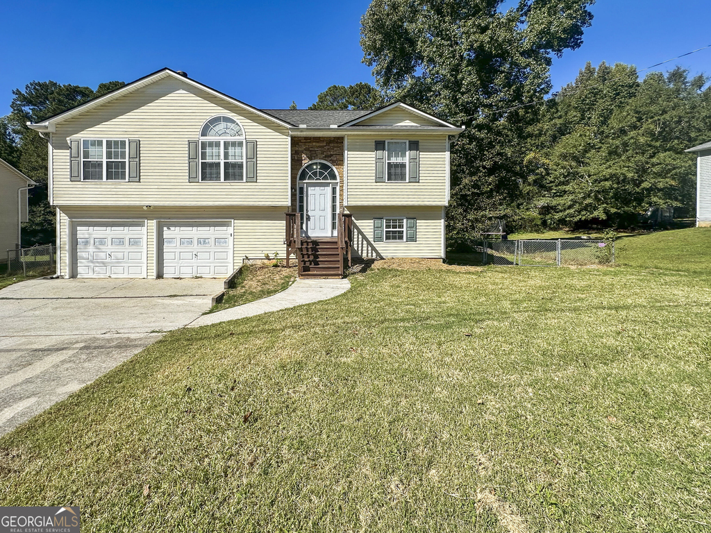 121 Maplewood Drive - Photo 0