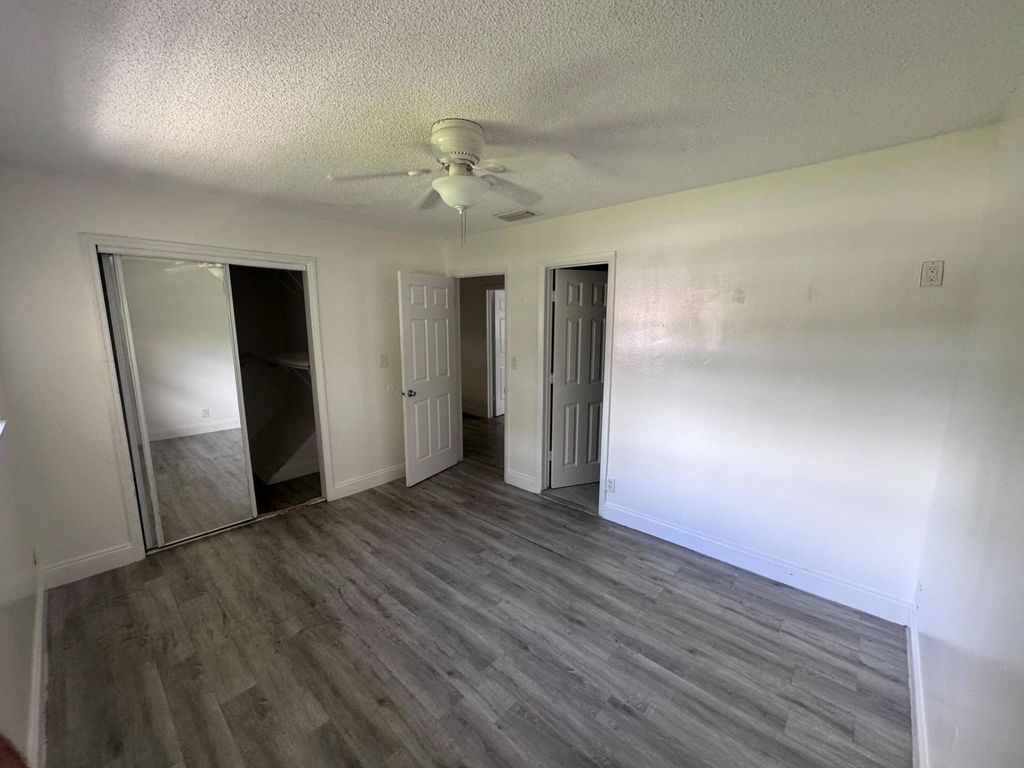 7918 Kimberly Boulevard - Photo 15