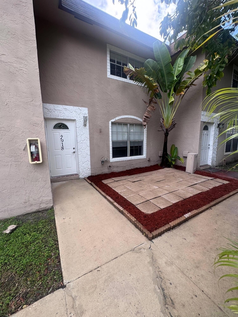7918 Kimberly Boulevard - Photo 22