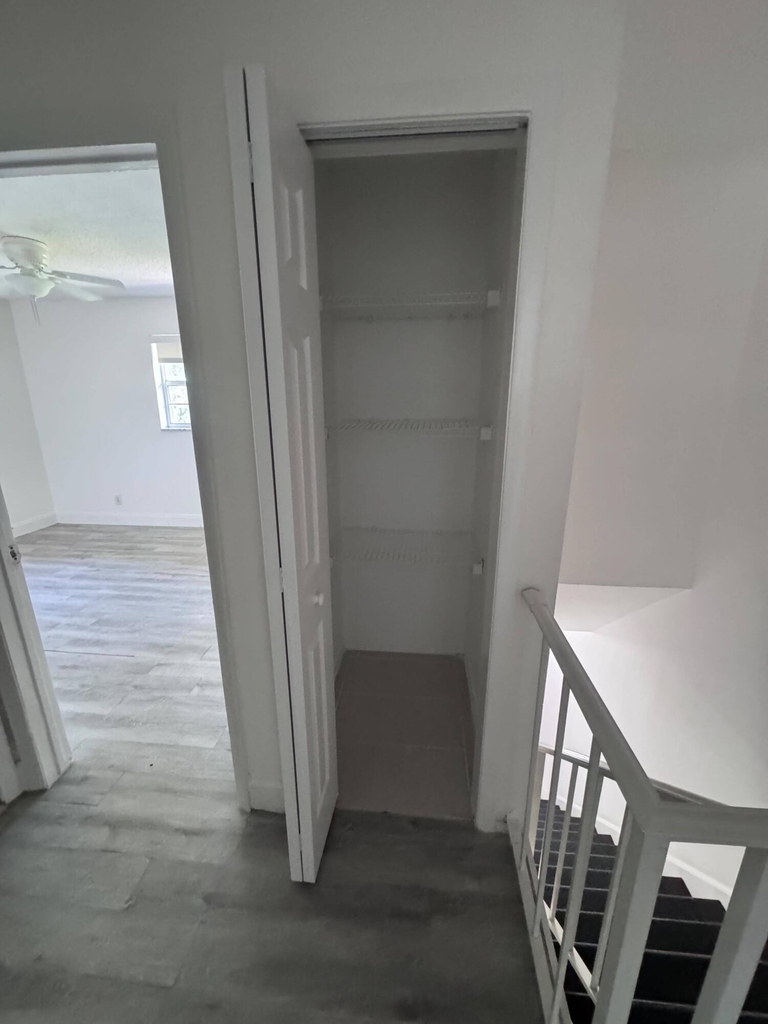 7918 Kimberly Boulevard - Photo 13
