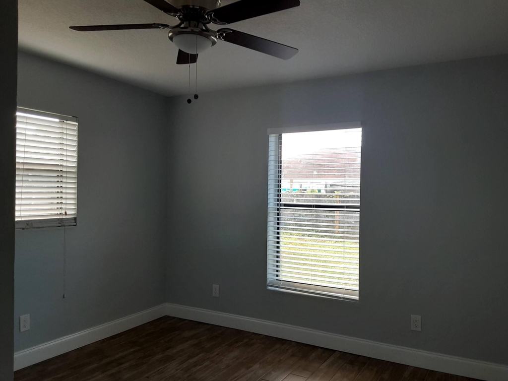 6284 Francis Street - Photo 9