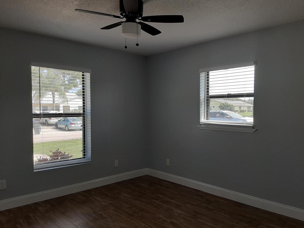6284 Francis Street - Photo 7