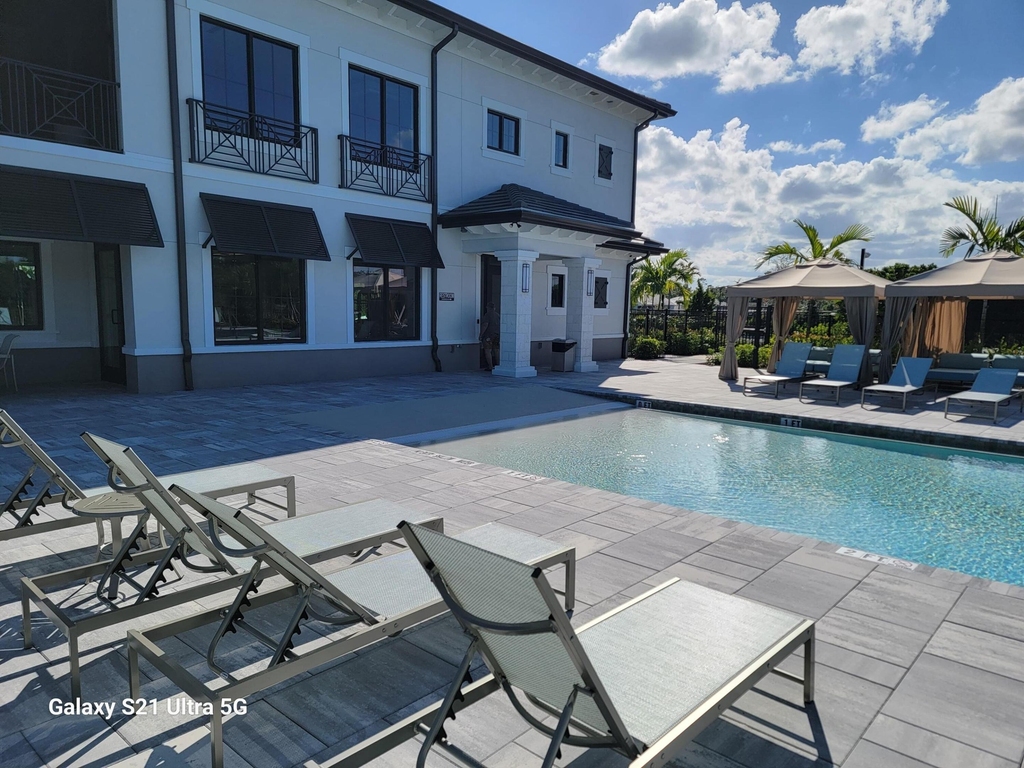 8433 Beagle Terrace - Photo 17