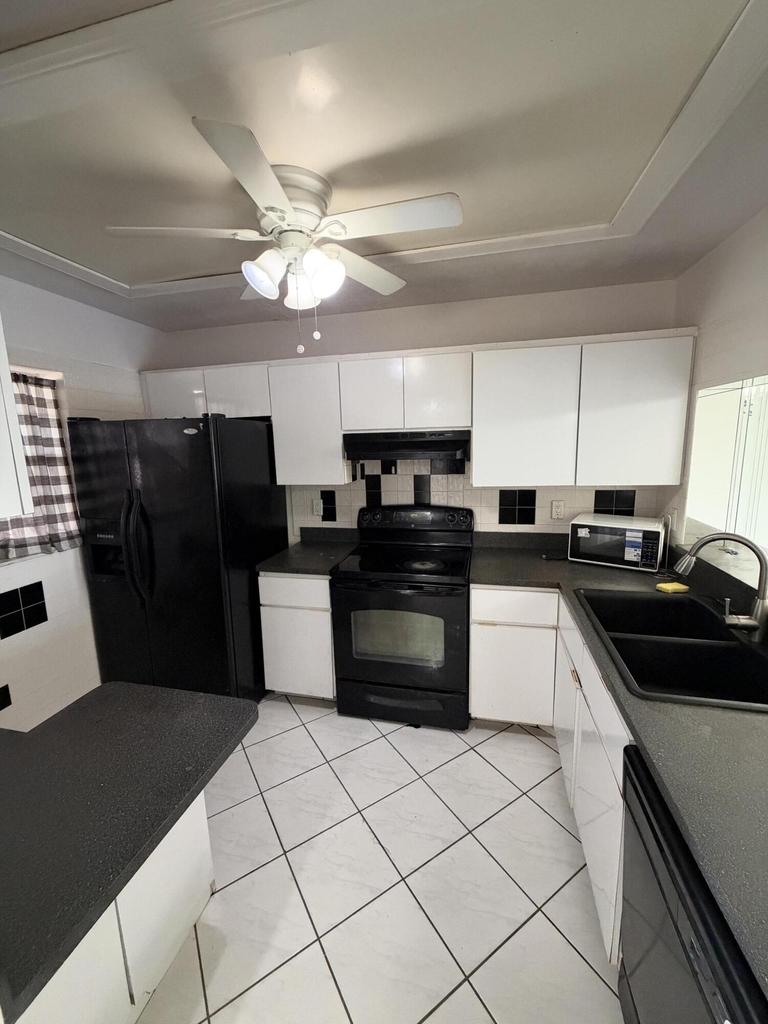 9510 Seagrape Drive - Photo 3