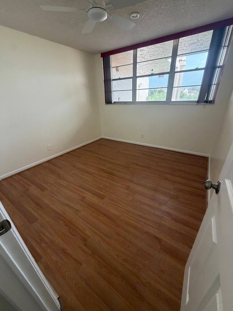 9510 Seagrape Drive - Photo 20