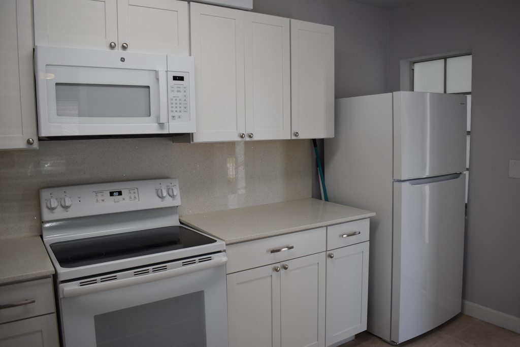 1150 Atlantic Shores Boulevard - Photo 4