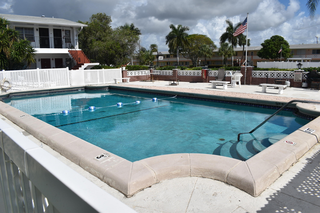 1150 Atlantic Shores Boulevard - Photo 2