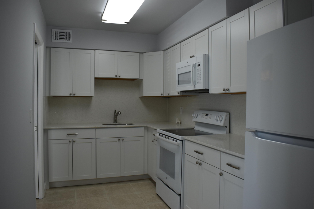 1150 Atlantic Shores Boulevard - Photo 3