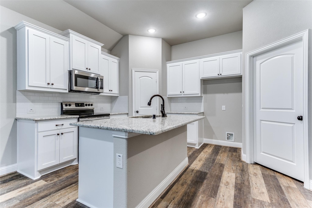 506 Weston Street - Photo 2