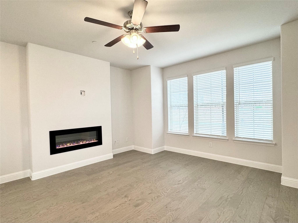 7856 Manilla Drive - Photo 2