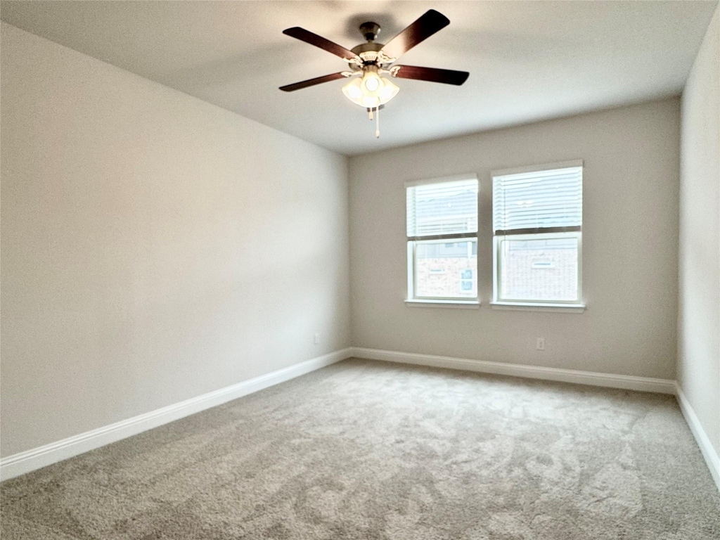 7856 Manilla Drive - Photo 9