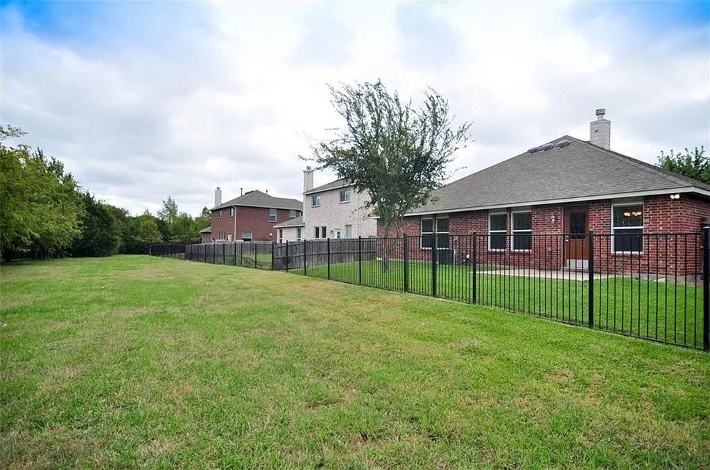 1207 Fox Trail Drive - Photo 20