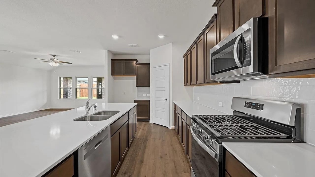 2067 Hearn Drive - Photo 8