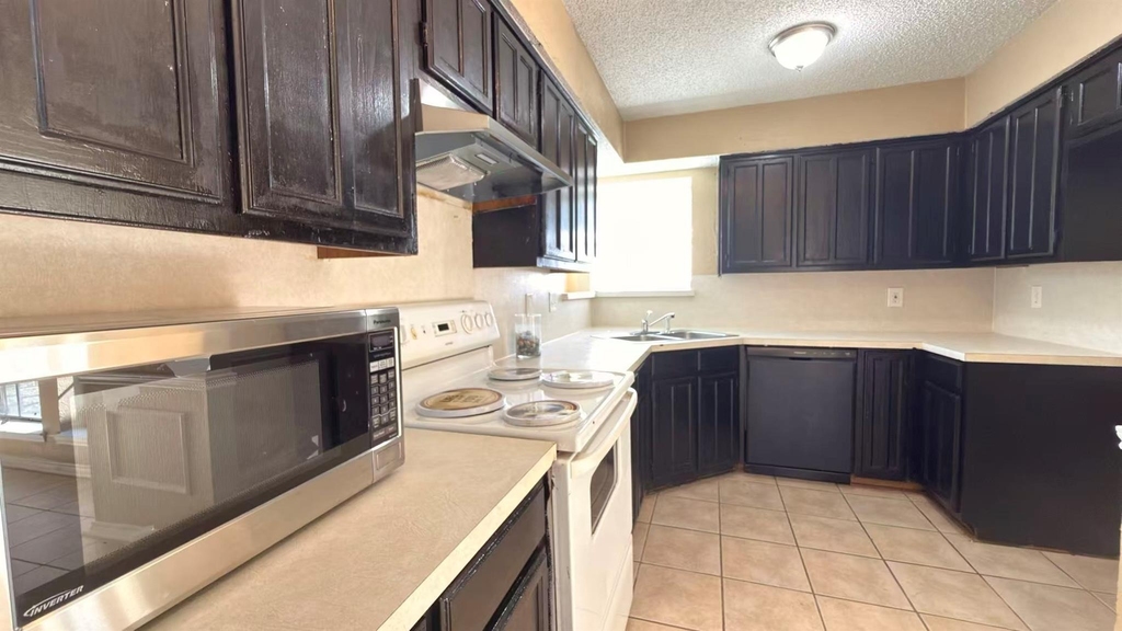 7213 Colgate Lane - Photo 7