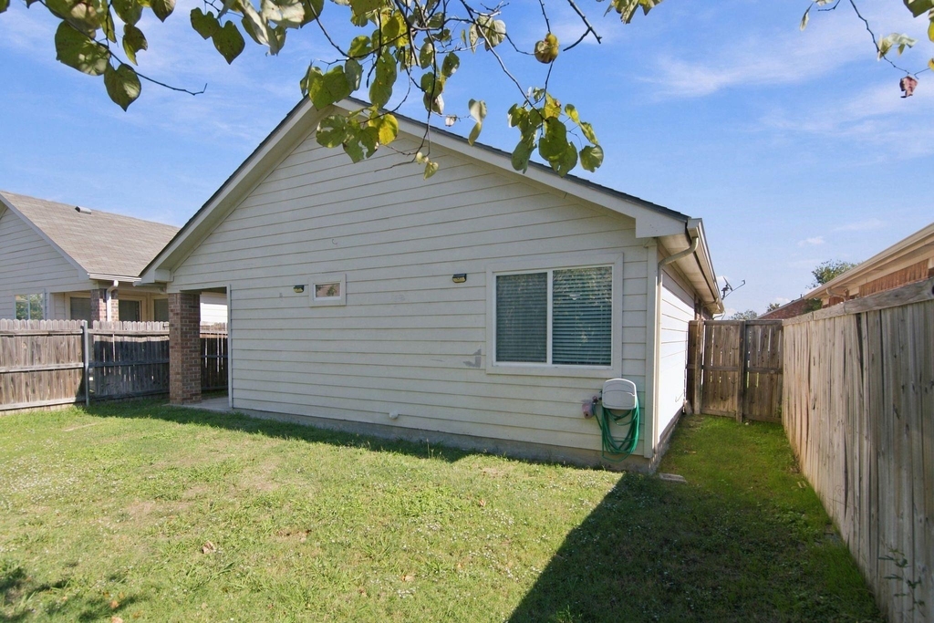 6425 Regina Drive - Photo 30